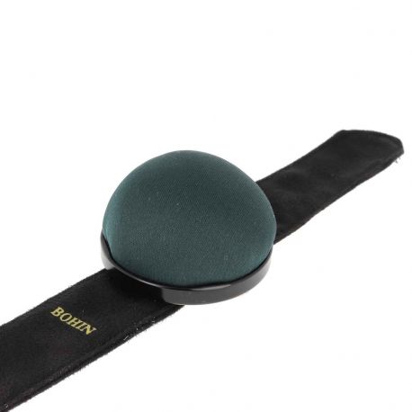 Velvet pincushion with slap bracelet ( green)