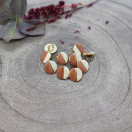 Wink Buttons Off-White - Melba