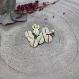 Wink Buttons Off-White - Sage