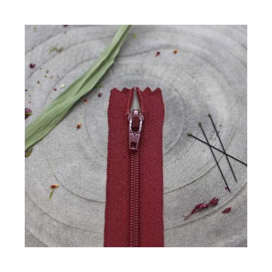 Zip visible 20 cm