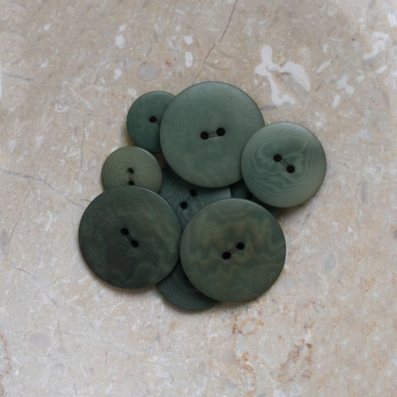 Palm Buttons - Cedar