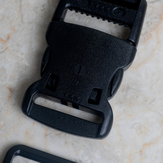 Buckle clips 30 mm - black