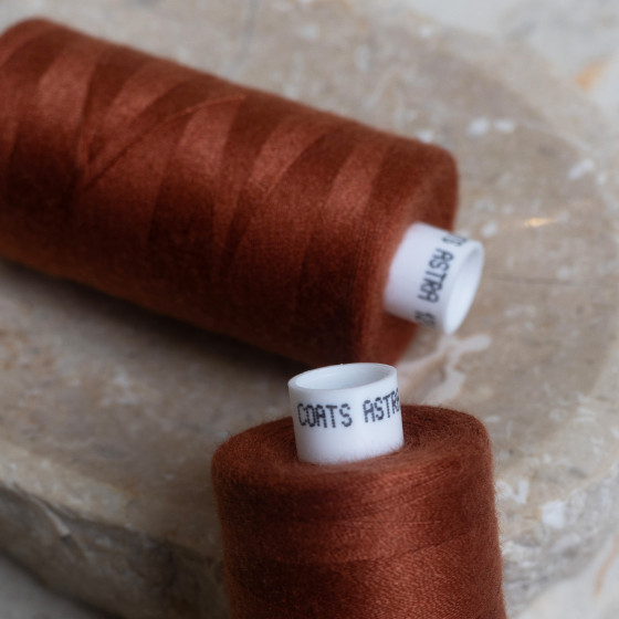 Chestnut overlock bobbin x 4